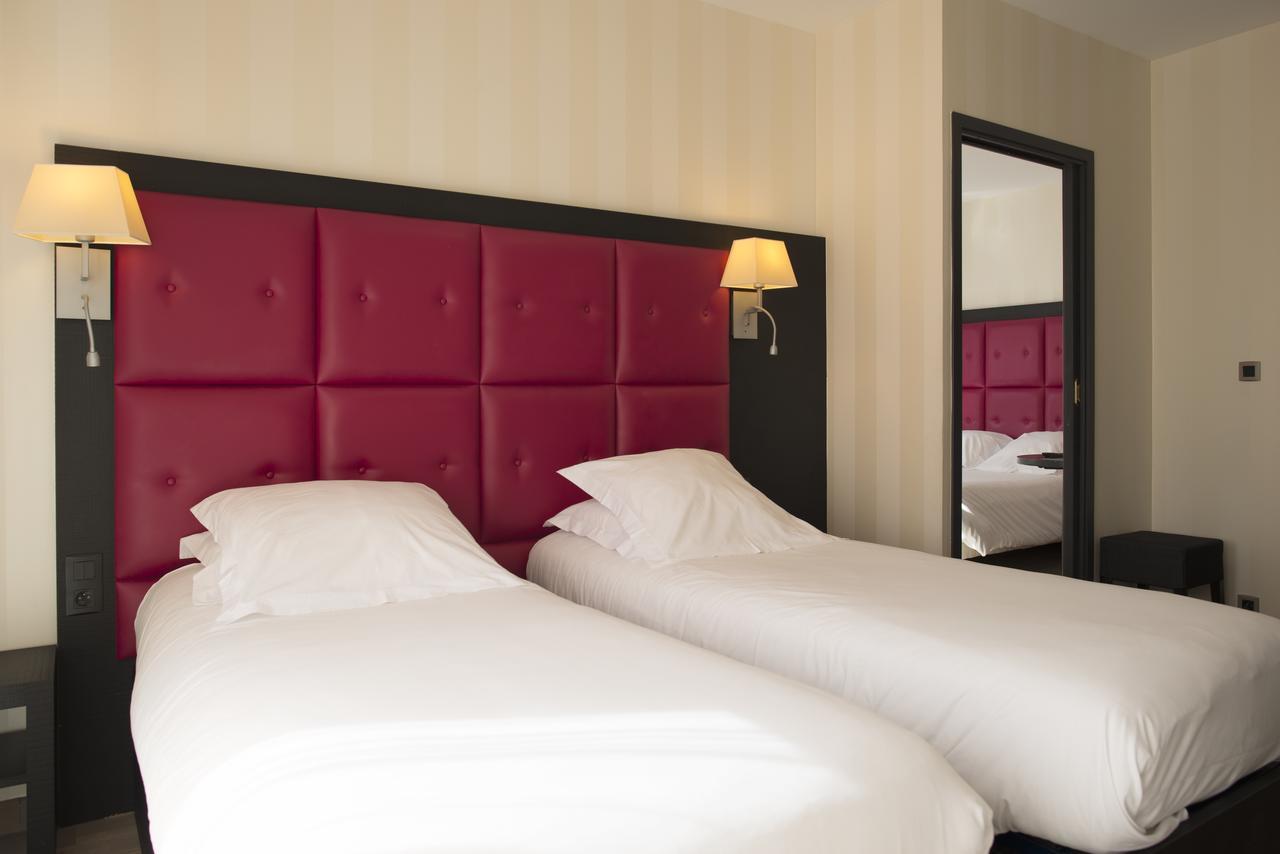 Logis Hotel Saint Guirec Et De La Plage Perros-Guirec Bagian luar foto